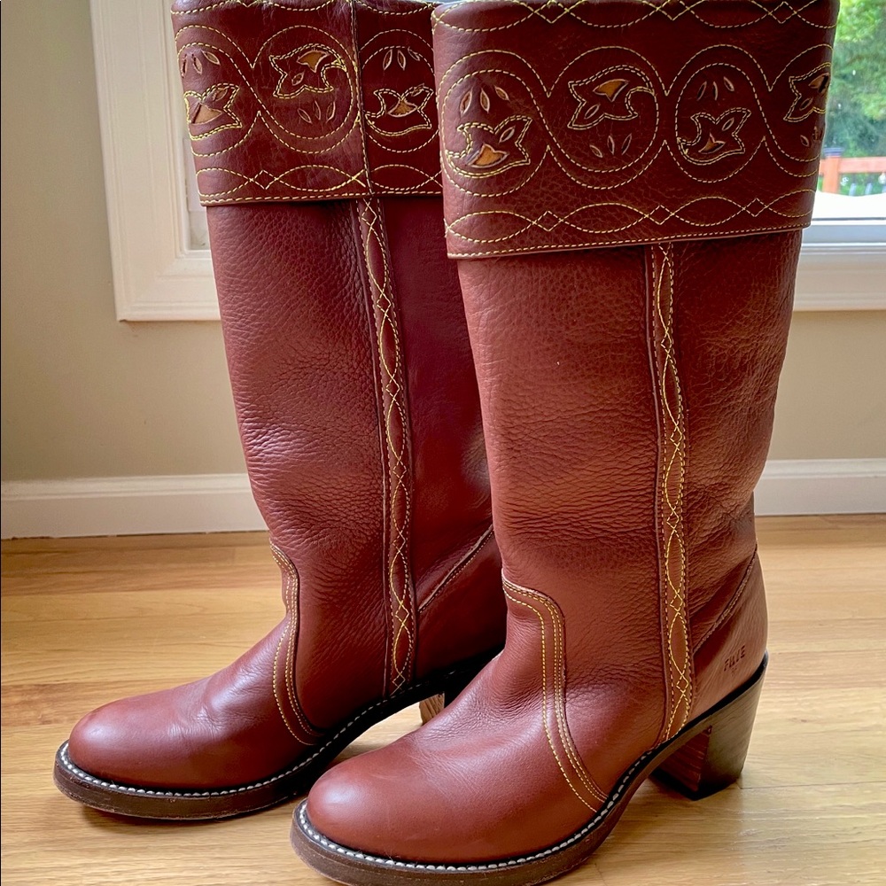Frye Campus Boot Embroidered Size 9